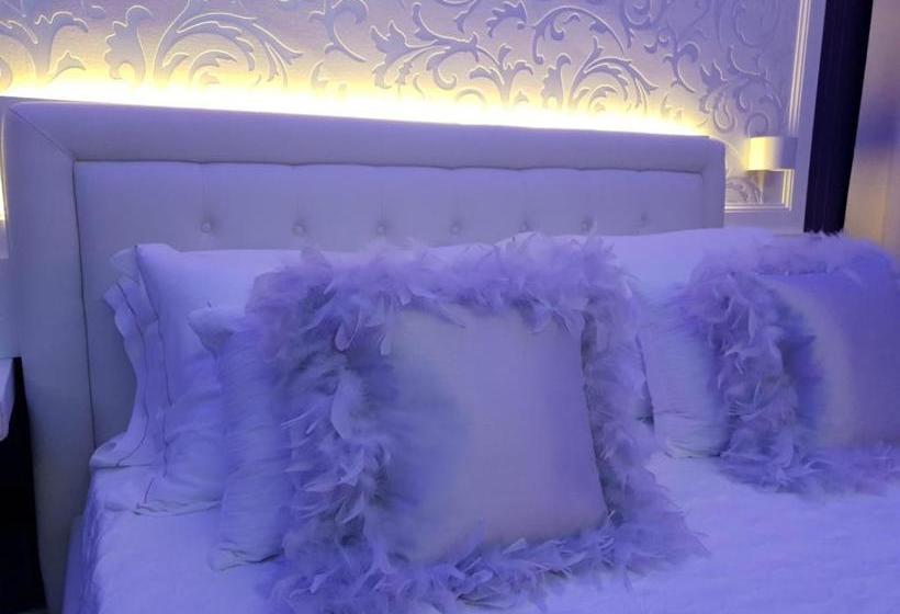 بنسيون Saṃsāra & Nirvana Suite