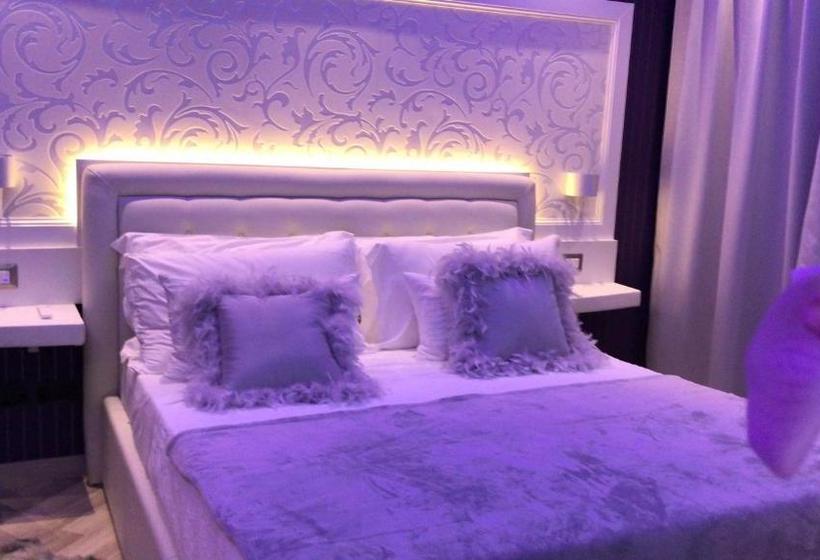 بنسيون Saṃsāra & Nirvana Suite