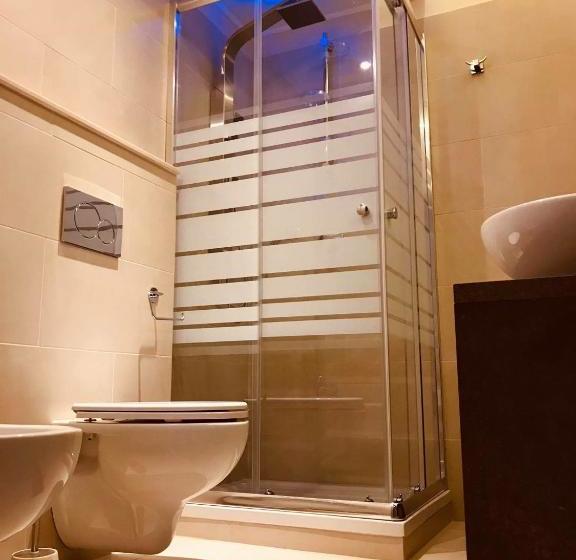 بنسيون Saṃsāra & Nirvana Suite