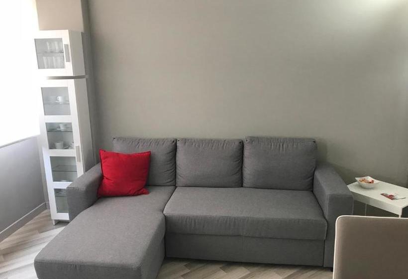 بنسيون Saṃsāra & Nirvana Suite