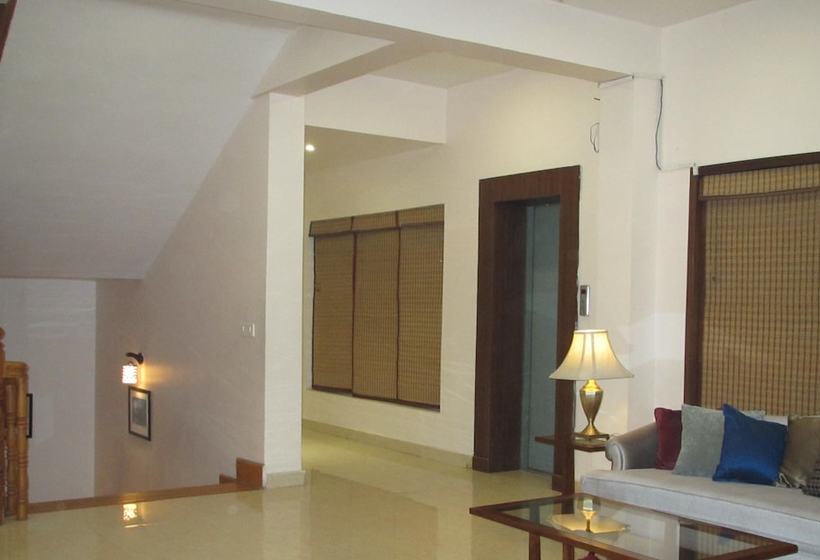 ホテル Econostay Misty Oaks