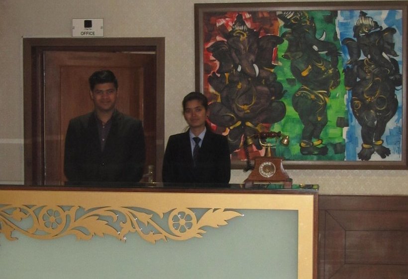 ホテル Econostay Misty Oaks