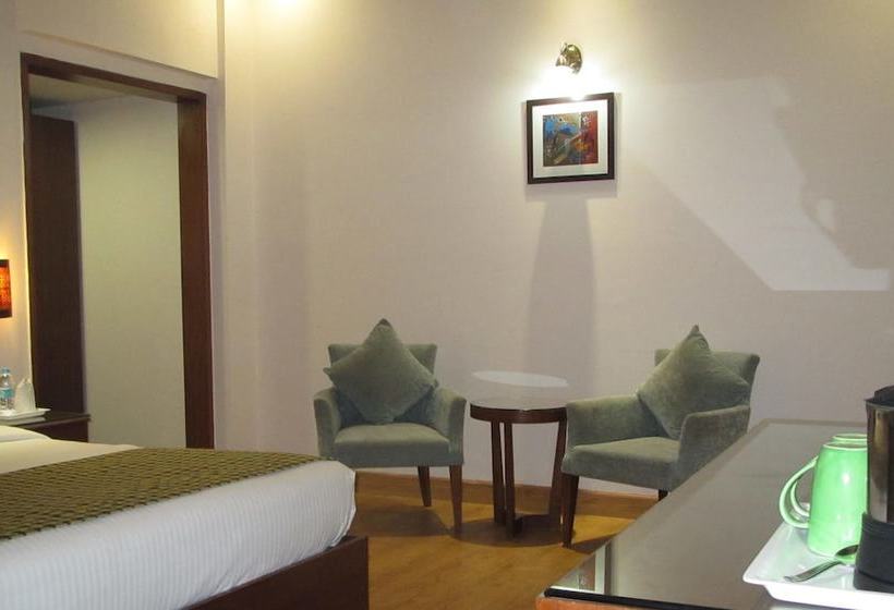 ホテル Econostay Misty Oaks