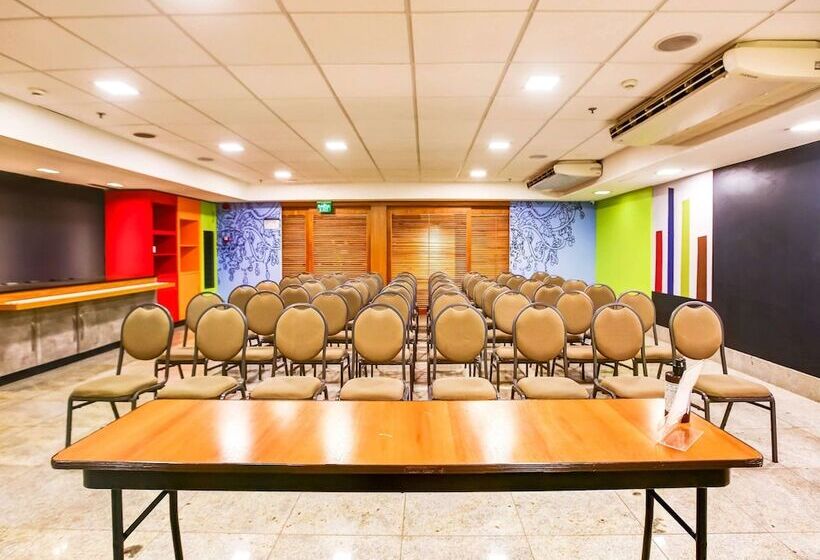 هتل Ibis Budget Rio De Janeiro Nova America