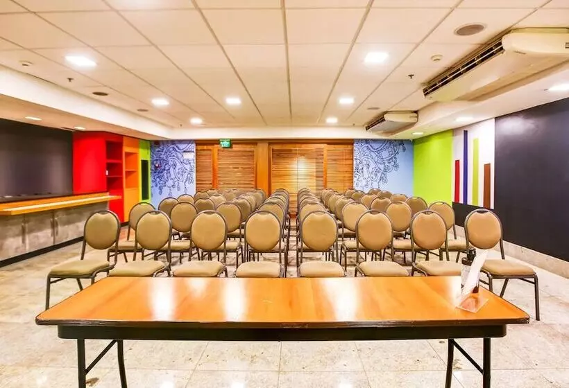 Hotelli Ibis Budget Rio De Janeiro Nova America