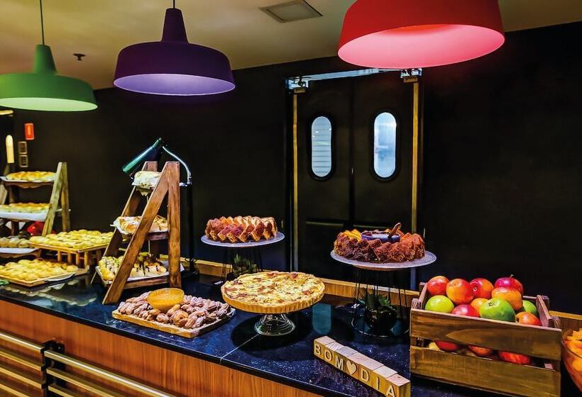 هتل Ibis Budget Rio De Janeiro Nova America