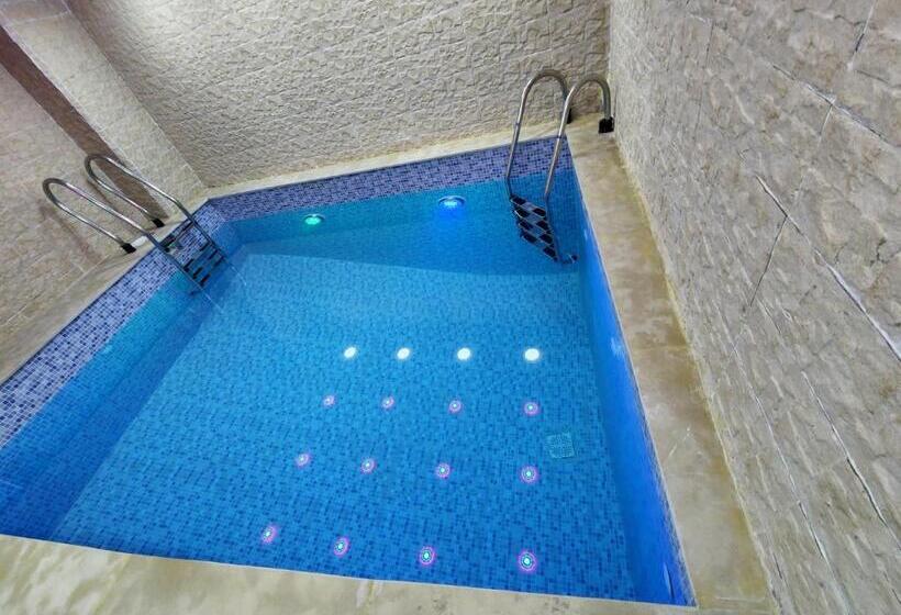 پانسیون Silia