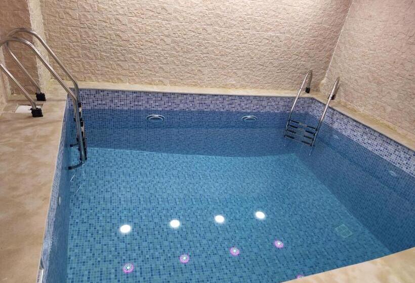 پانسیون Silia