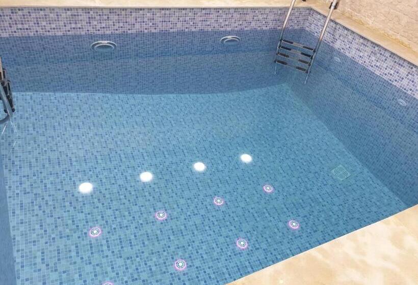 پانسیون Silia