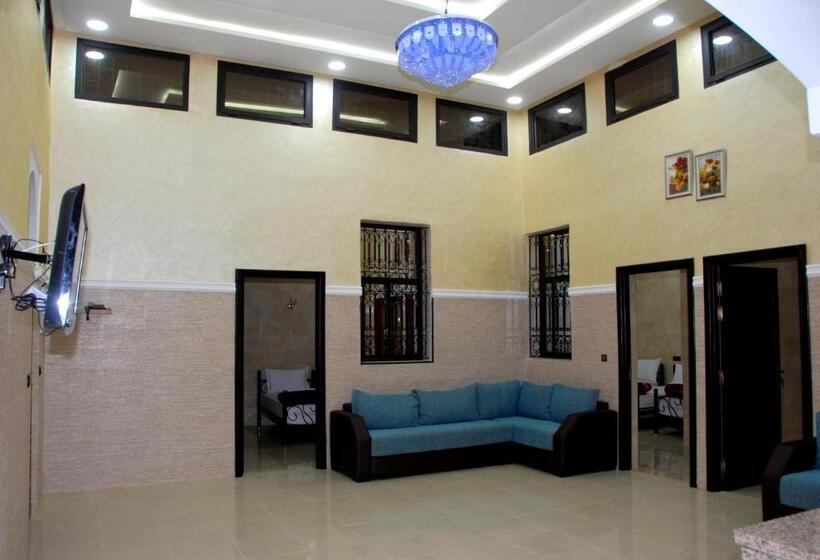 پانسیون Silia