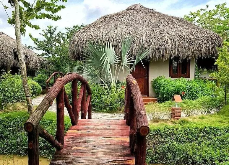 Riverside Park Eco Resort