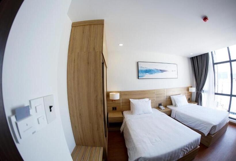 هتل Lily Apartment