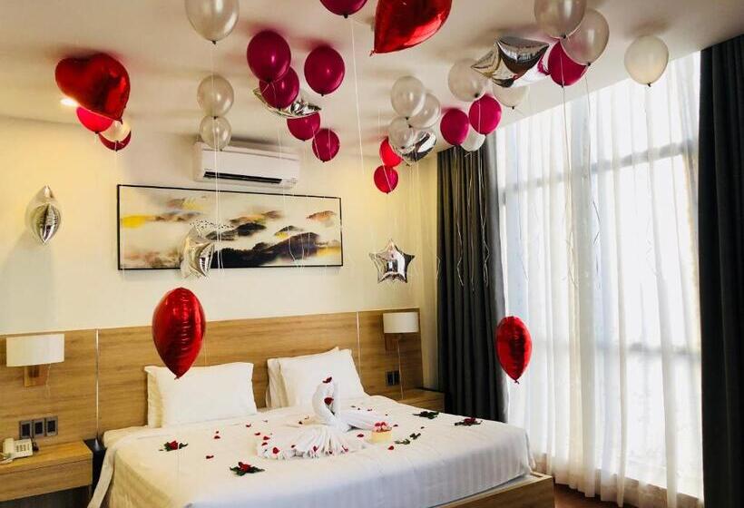 هتل Lily Apartment