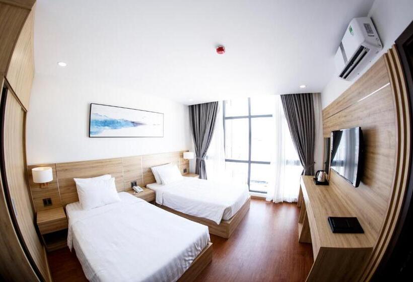 هتل Lily Apartment