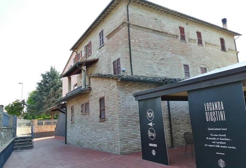Отель Locanda Giustini