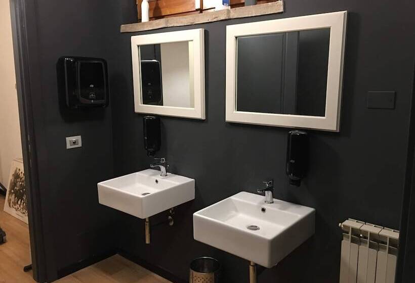 Отель Locanda Giustini