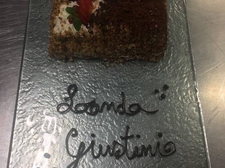 Отель Locanda Giustini