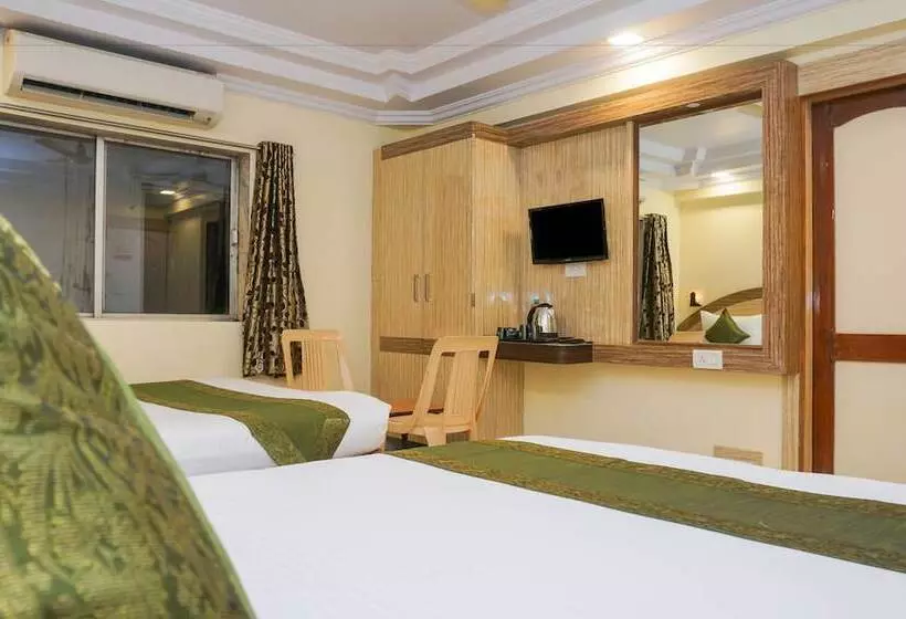 Hotelli Treebo Hillway Inn Main Market