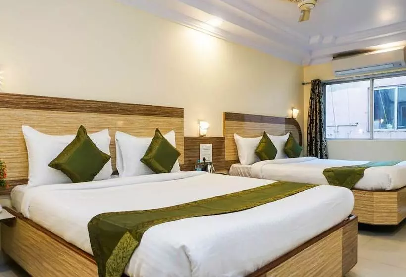 Hotelli Treebo Hillway Inn Main Market