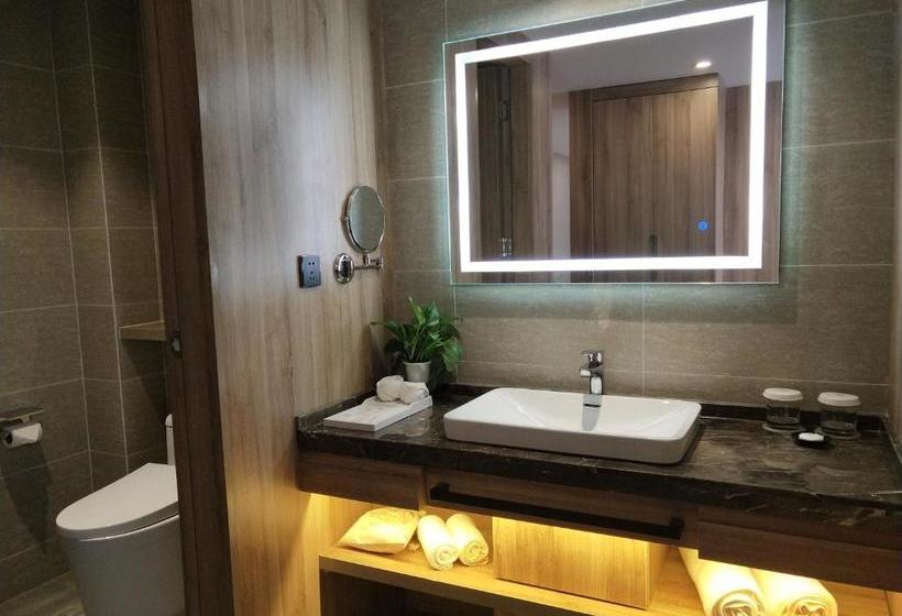 בית מלון כפרי Jinjiang Metropolo  Nanjing Jiangjun Dadao Hehai University Branch