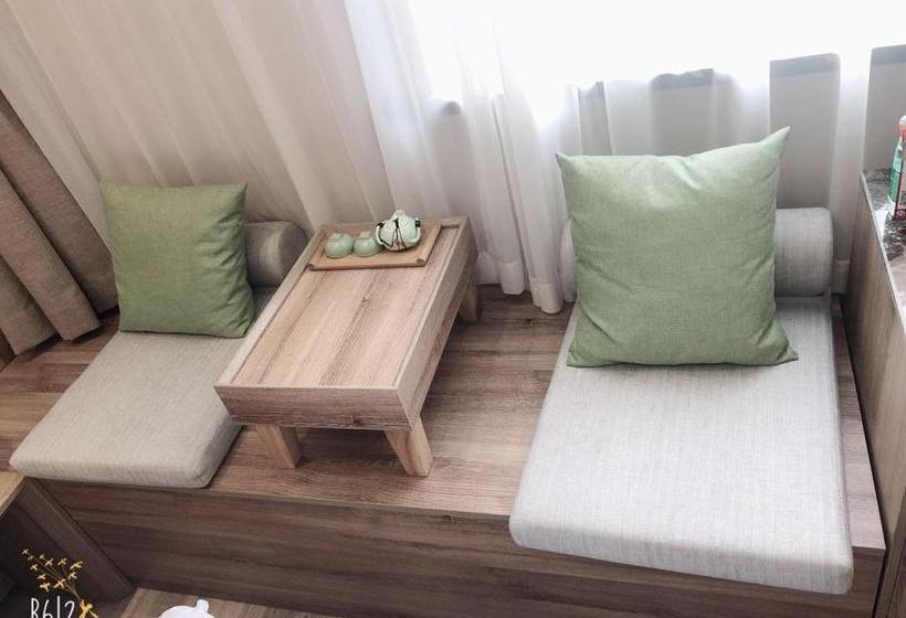 בית מלון כפרי Jinjiang Metropolo  Nanjing Jiangjun Dadao Hehai University Branch