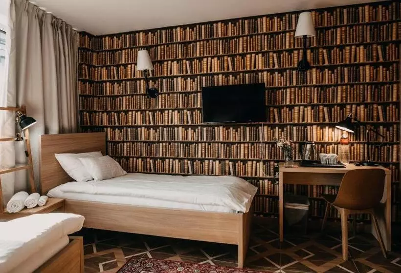 تختخواب و صبحانه Aquapark Design Rooms