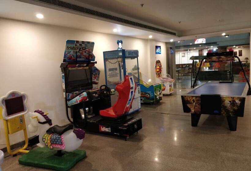 Hotel Clarks Residences Vrindavan