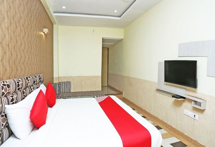 Oyo 16472 Hotel Shree Balram International