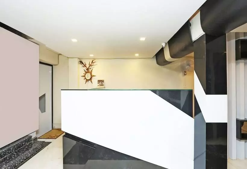Oyo 16472 Hotel Shree Balram International