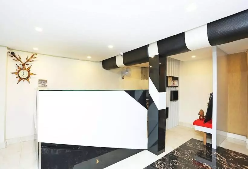 Oyo 16472 Hotel Shree Balram International