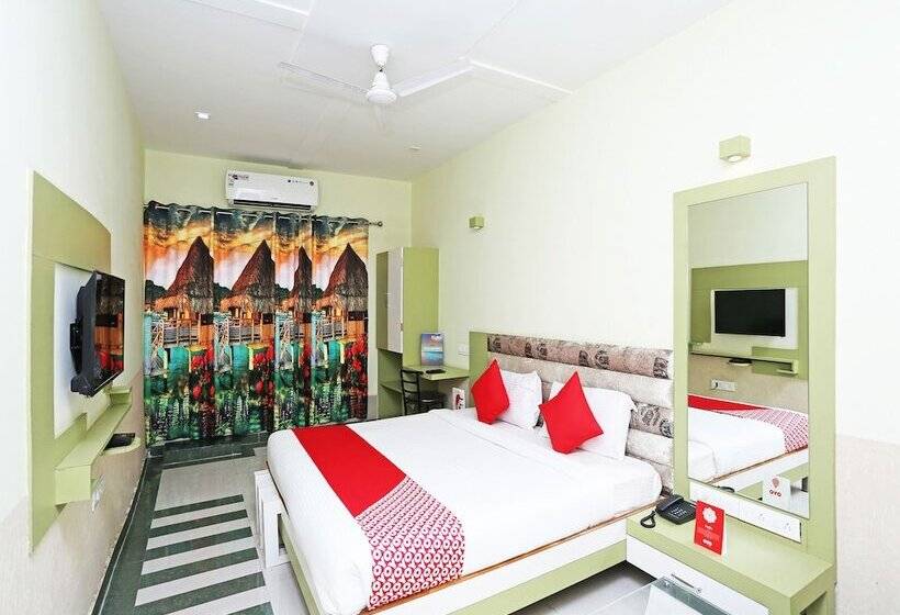 Oyo 16472 Hotel Shree Balram International