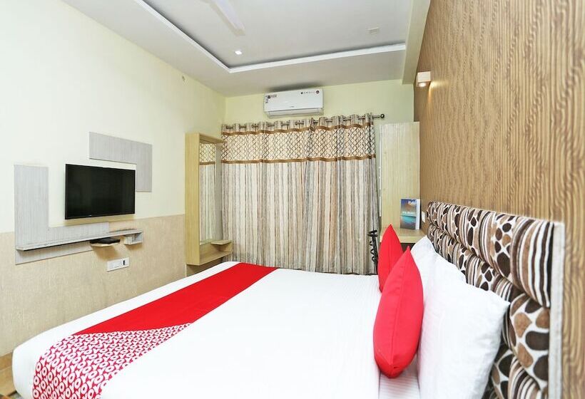 Oyo 16472 Hotel Shree Balram International