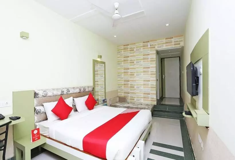 Oyo 16472 Hotel Shree Balram International