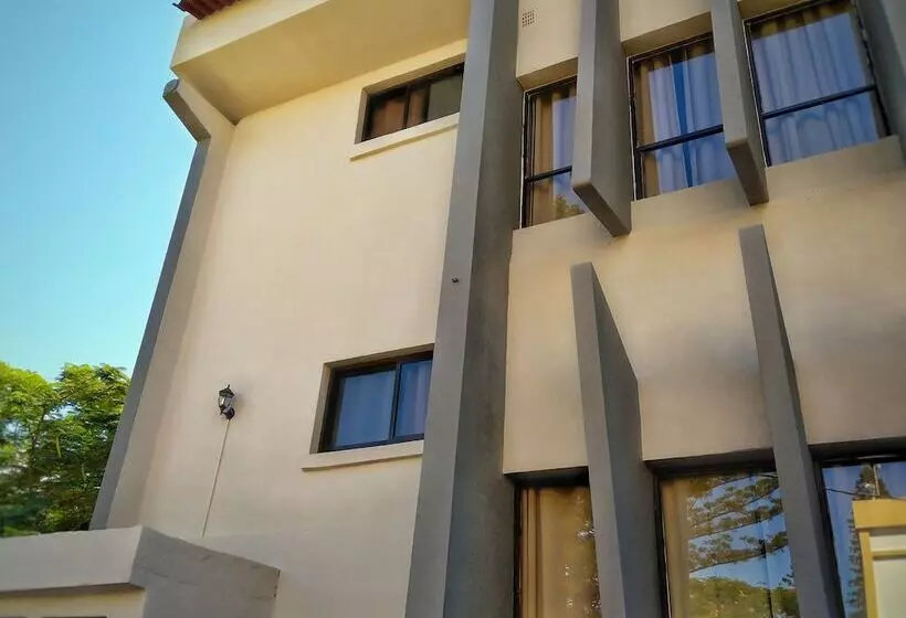 پانسیون Stay Inn Guest House