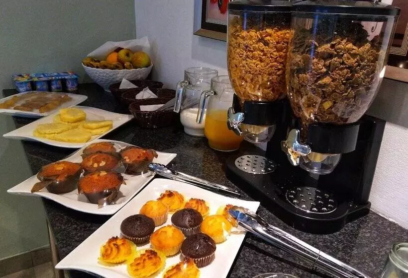 پانسیون Stay Inn Guest House