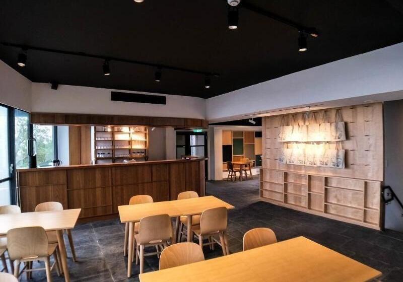 هاستل Dayspring Inn