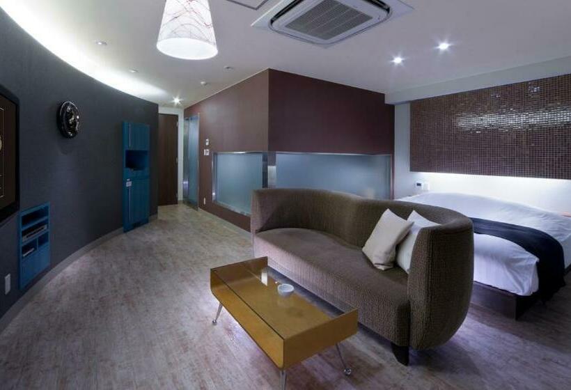 Hotel Glow Yokkaichi