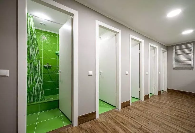 Ostriv Hostel