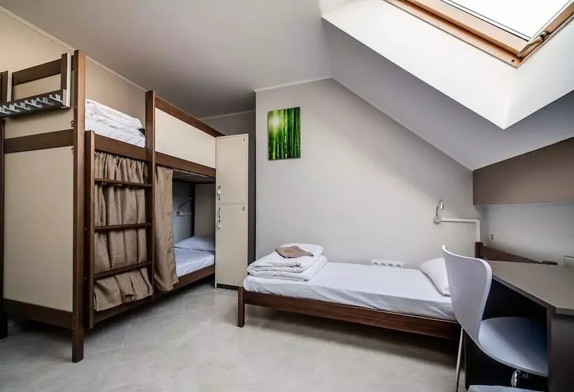 Ostriv Hostel