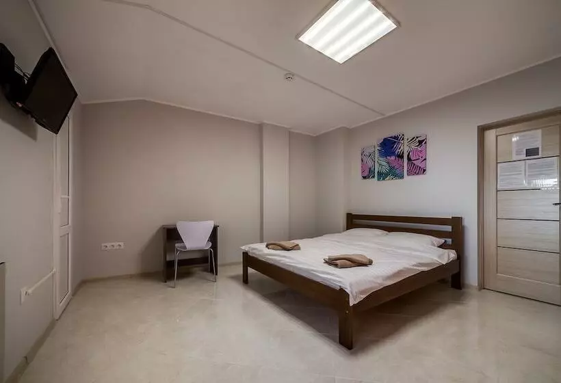 Ostriv Hostel