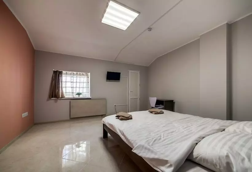 Ostriv Hostel