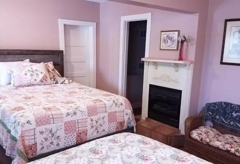 Ozark Country Inn Bed & Breakfast