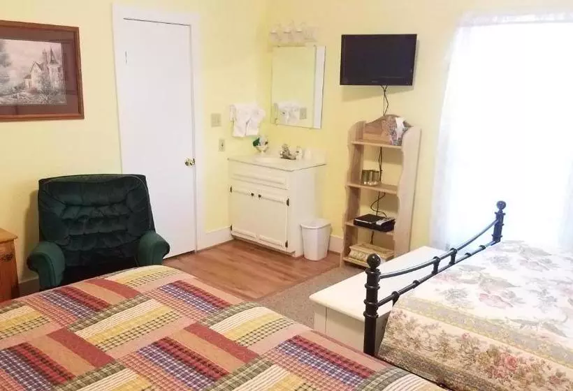 Ozark Country Inn Bed & Breakfast