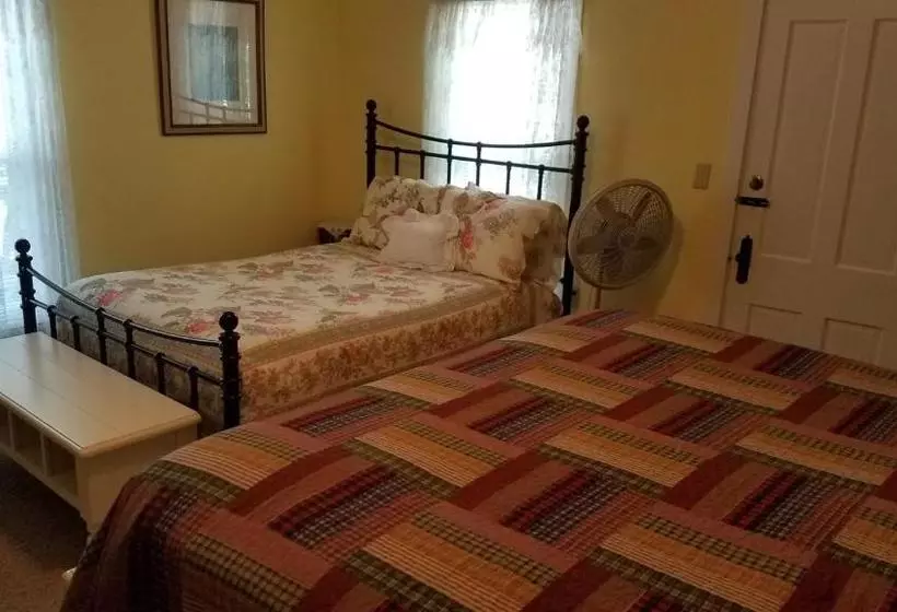 Ozark Country Inn Bed & Breakfast
