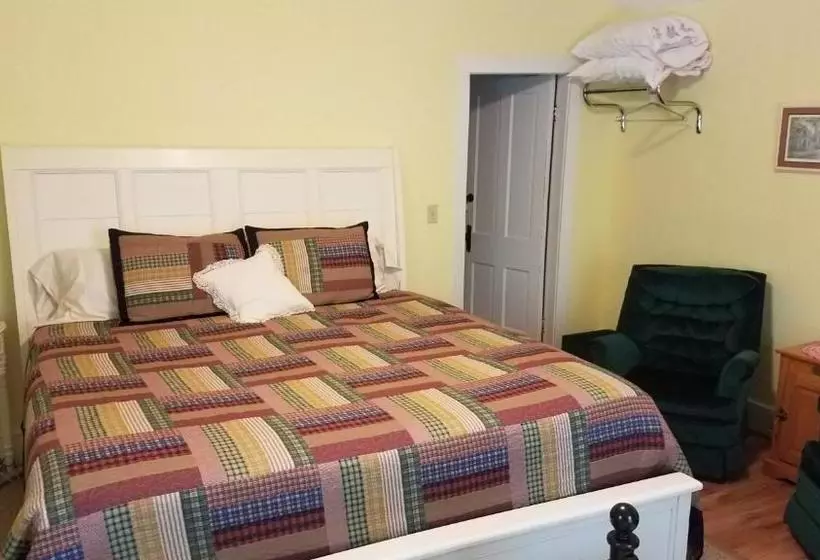 Ozark Country Inn Bed & Breakfast