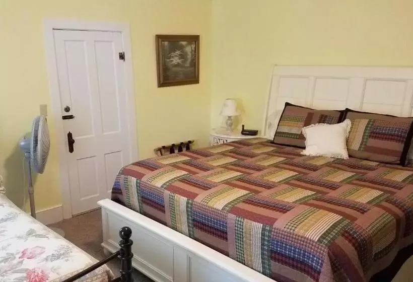 Ozark Country Inn Bed & Breakfast