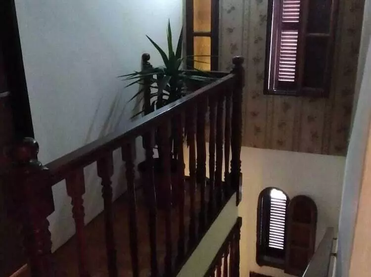 پانسیون Casona Poeta Airport
