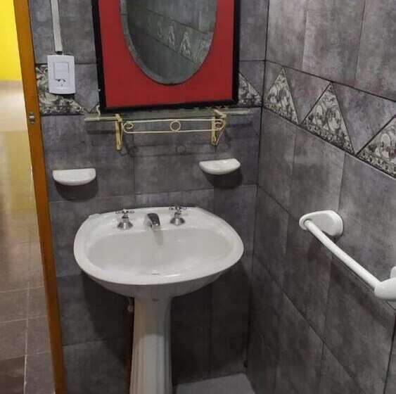 پانسیون Casona Poeta Airport