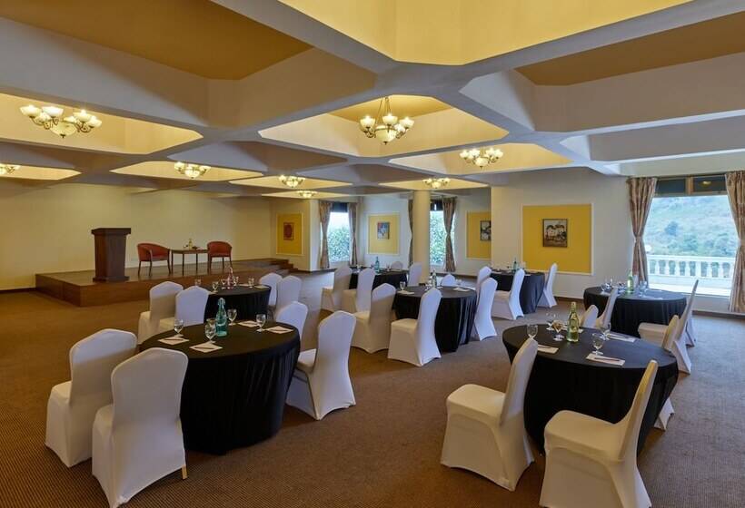 리조트 Sterling Mount Abu