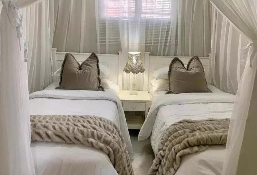 تختخواب و صبحانه The Leslie Executive